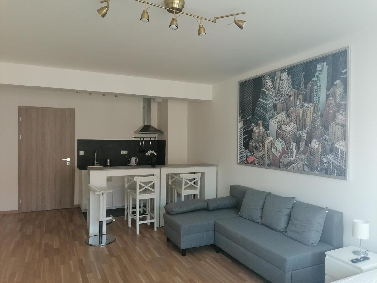 Brand New Two Room Apartment #64 In Elite Rezidence With Free Secure Parking - Prague — Photos 1