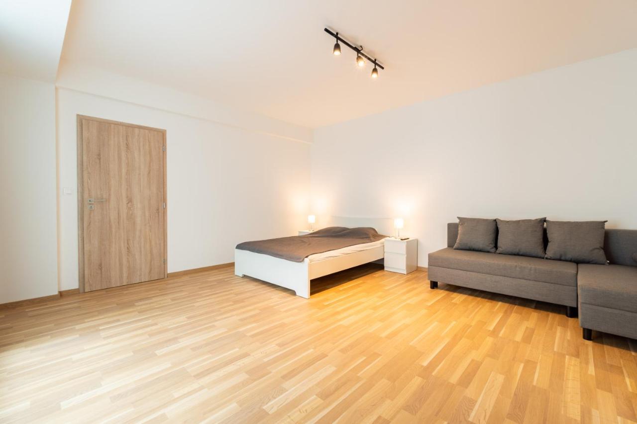 Brand New Two Room Apartment #64 In Elite Rezidence With Free Secure Parking - Prague — Photos 3